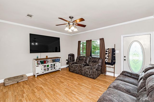 33755 Perkins Crossing Rd, Walker, LA 70785
