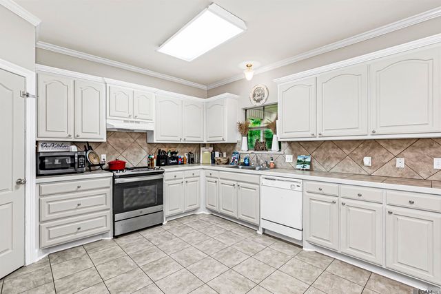 33755 Perkins Crossing Rd, Walker, LA 70785