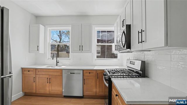 158 15th Street, East Orange, NJ 07017