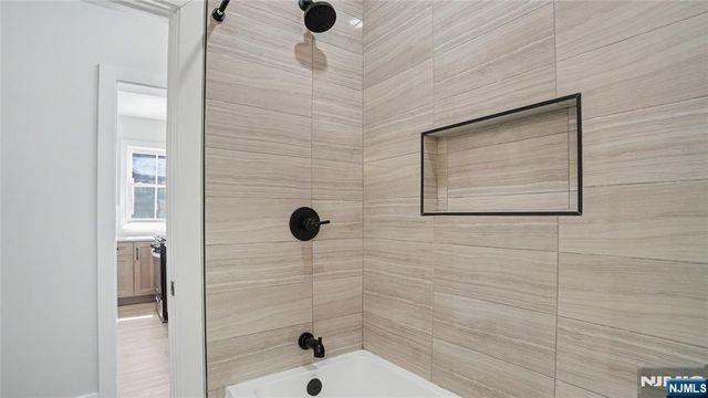 158 15th Street, East Orange, NJ 07017