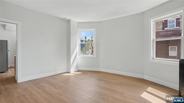 158 15th Street, East Orange, NJ 07017