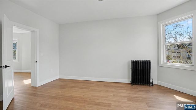 158 15th Street, East Orange, NJ 07017