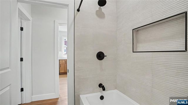 158 15th Street, East Orange, NJ 07017