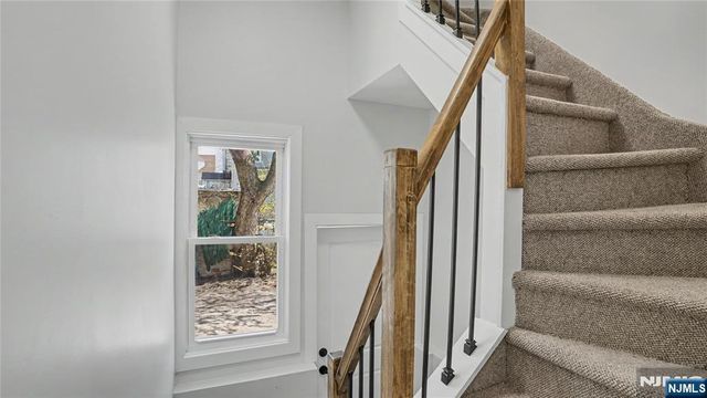 158 15th Street, East Orange, NJ 07017