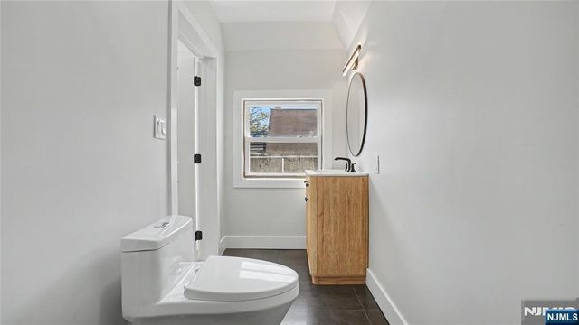 158 15th Street, East Orange, NJ 07017