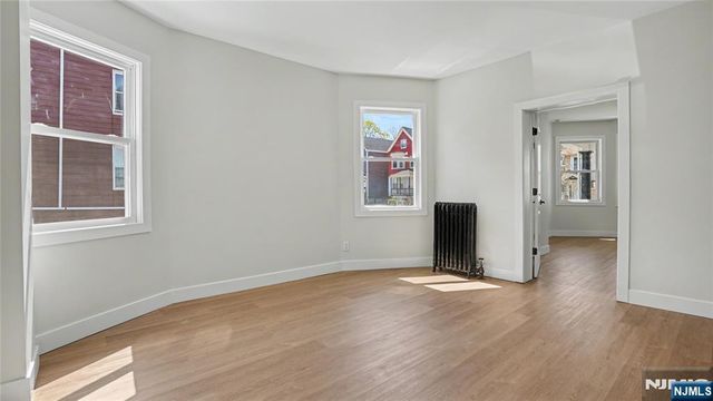 158 15th Street, East Orange, NJ 07017