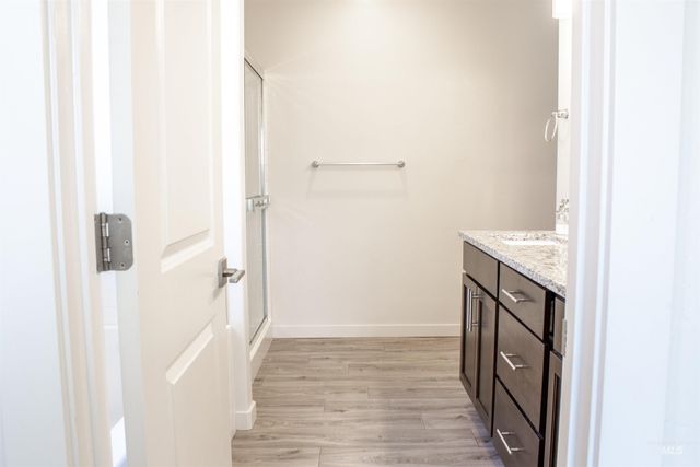 2718 Whispering Pine Dr, Twin Falls, ID 83301