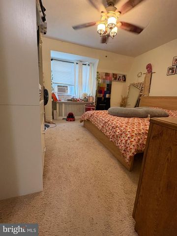 240 LYNN BLVD N, Upper Darby, PA 19082