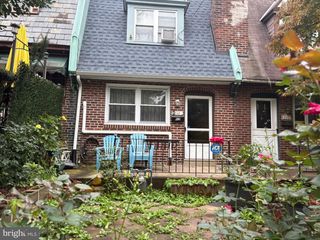 240 LYNN BLVD N, Upper Darby, PA 19082