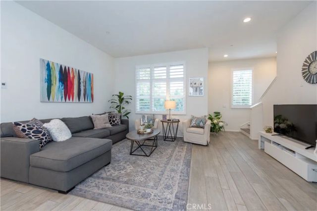 53 Strawberry, Irvine, CA 92620