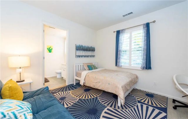 53 Strawberry, Irvine, CA 92620