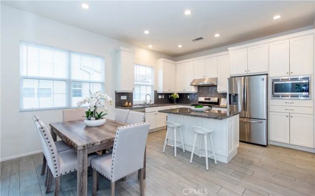 53 Strawberry, Irvine, CA 92620