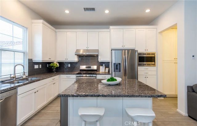 53 Strawberry, Irvine, CA 92620