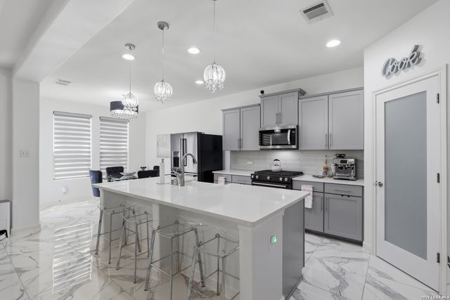 1822 Virgil Path, San Antonio, TX 78245