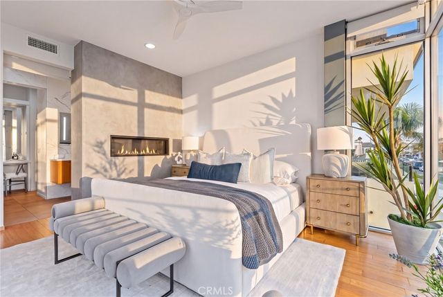 210 43rd Street, Newport Beach, CA 92663
