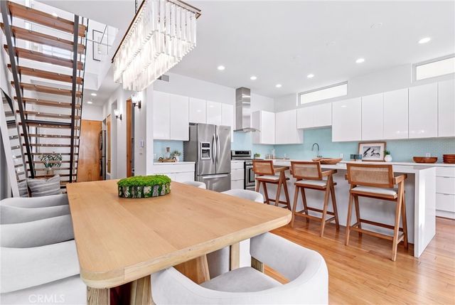 210 43rd Street, Newport Beach, CA 92663