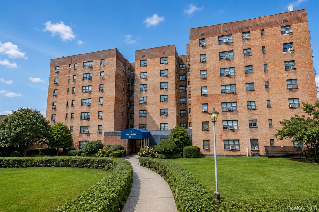 29-30 137th Street 3K, Flushing, NY 11354 — exterior