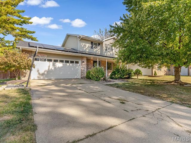 1117 Cobblestone Drive, Edwardsville, IL 62025