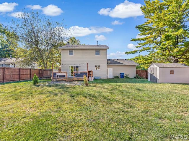 1117 Cobblestone Drive, Edwardsville, IL 62025