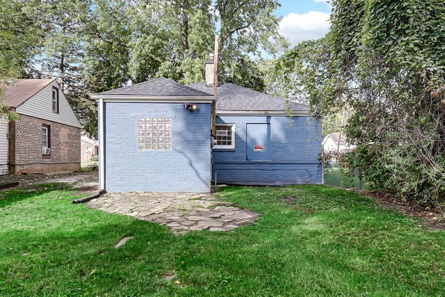 15041 Riverside Drive, South Holland, IL 60473