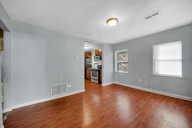 15041 Riverside Drive, South Holland, IL 60473