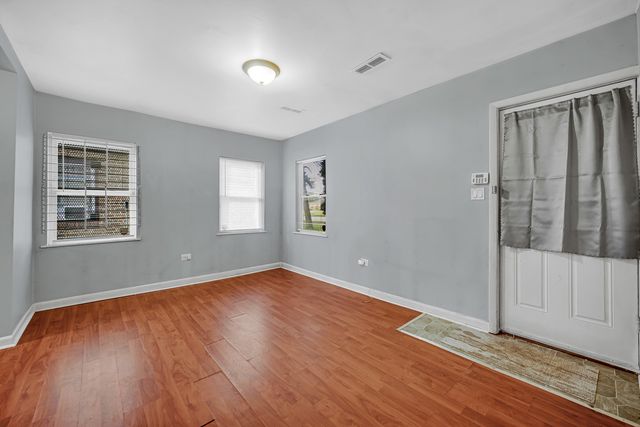 15041 Riverside Drive, South Holland, IL 60473