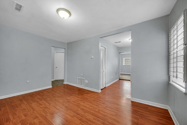 15041 Riverside Drive, South Holland, IL 60473