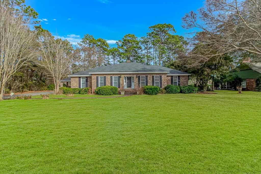 119 University Circle, Conway, SC 29526