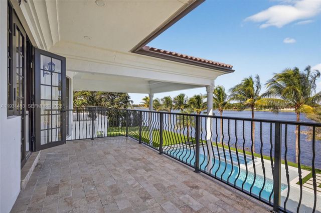 14891 SW 20th Street, Davie, FL 33326