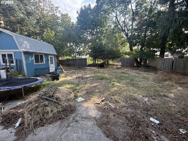 2126 Se 162nd Ave, Portland, OR 97233