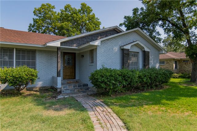 8476 Sweetwood Drive, Dallas, TX 75228