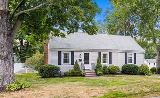 49 Springvale Road, Reading, MA 01867