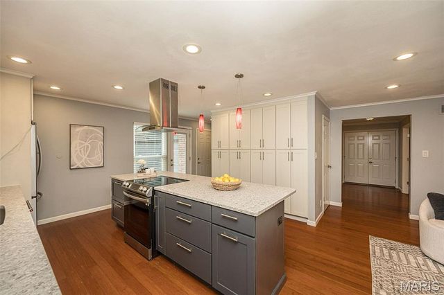 233 Portico Drive, Chesterfield, MO 63017