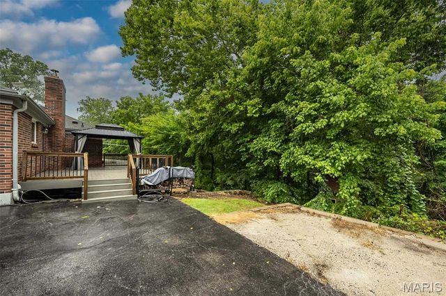 233 Portico Drive, Chesterfield, MO 63017