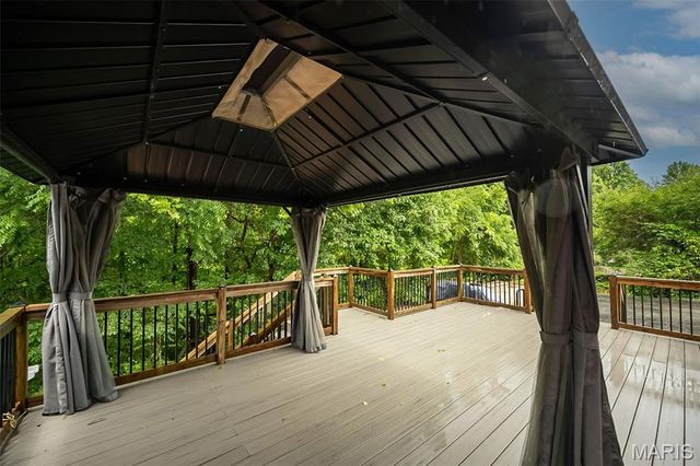 233 Portico Drive, Chesterfield, MO 63017