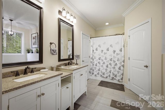 2079 Dockside Place, Connelly Springs, NC 28612