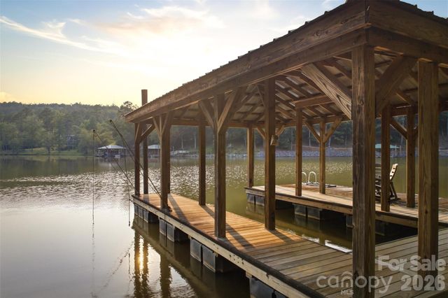2079 Dockside Place, Connelly Springs, NC 28612
