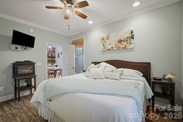 2079 Dockside Place, Connelly Springs, NC 28612