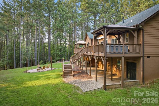 2079 Dockside Place, Connelly Springs, NC 28612