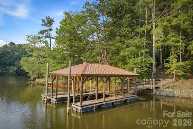 2079 Dockside Place, Connelly Springs, NC 28612