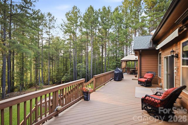 2079 Dockside Place, Connelly Springs, NC 28612