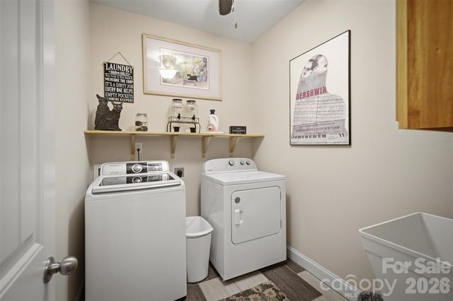 2079 Dockside Place, Connelly Springs, NC 28612