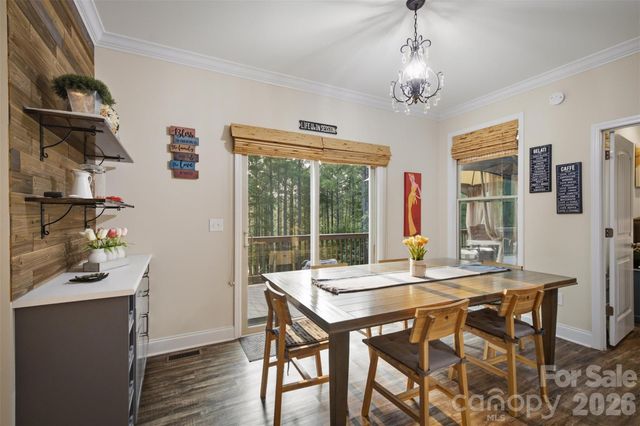 2079 Dockside Place, Connelly Springs, NC 28612