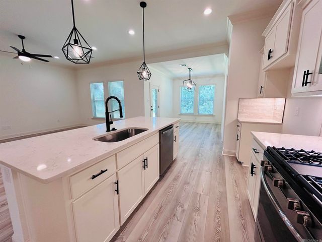 4966 Trinity Dr, Addis, LA 70710