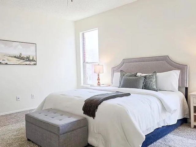 801 Gillon Drive, Arlington, TX 76001
