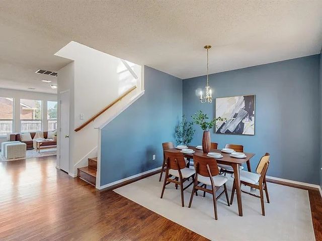 801 Gillon Drive, Arlington, TX 76001