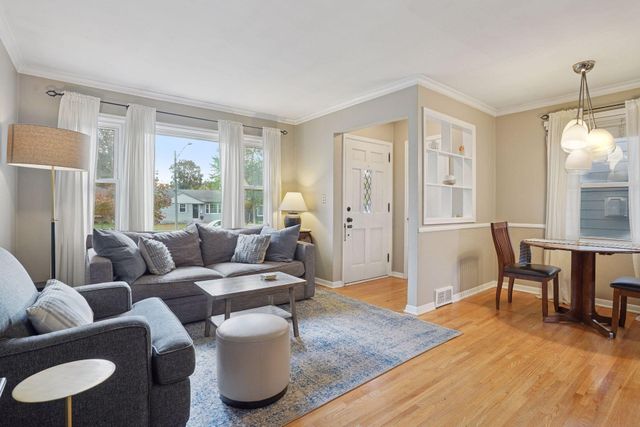 5716 Knox Avenue S, Minneapolis, MN 55419