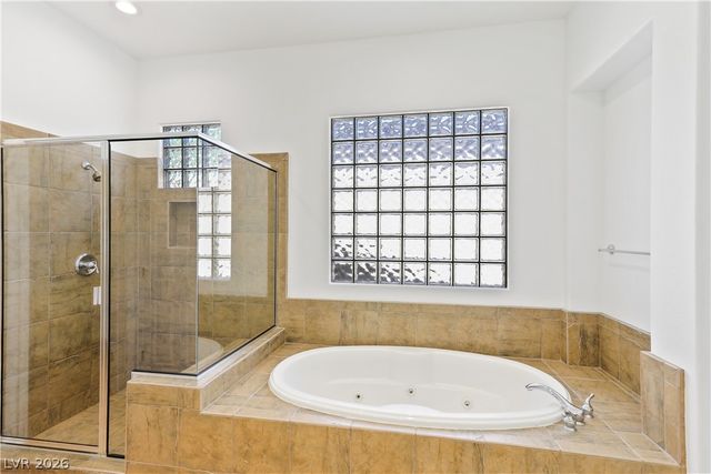 27 GLADEWATER Drive, Henderson, NV 89052