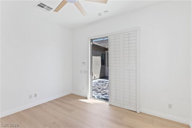27 GLADEWATER Drive, Henderson, NV 89052