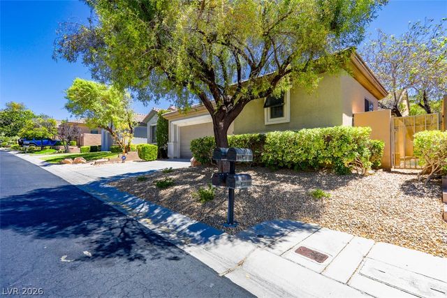 27 GLADEWATER Drive, Henderson, NV 89052